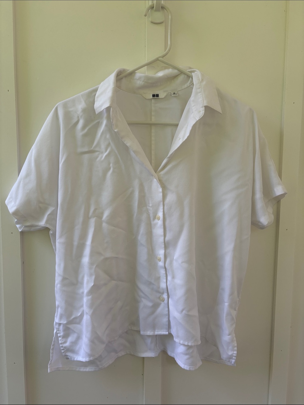 Uniqlo White Button-Up Shirt Top